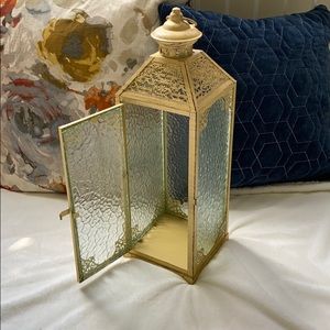 Yellow antiqued lantern
